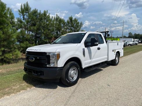 Used 2019 Ford F250 XL w/ Power Equipment Group RWD image 1
