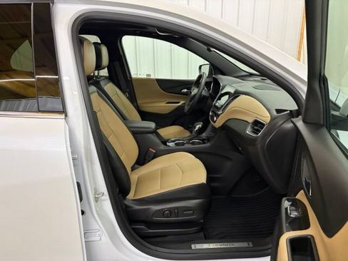 Used 2023 Chevrolet Equinox Premier FWD image 25