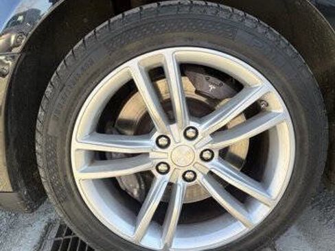 Used 2013 Tesla Model S Base 4dr Liftback (60 kWh) image 9