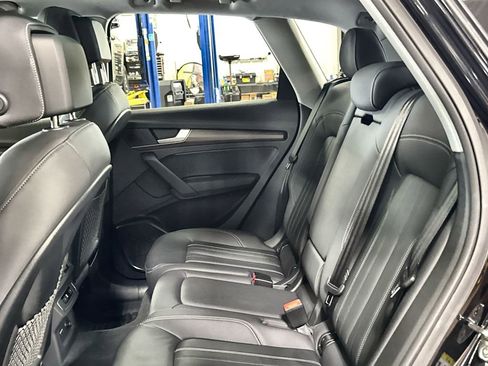 Used 2023 Audi Q5 2.0T Premium w/ Convenience Package AWD/4WD image 24
