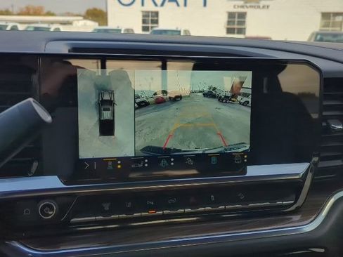 Used 2025 Chevrolet Silverado 2500 LT w/ Texas Edition image 8