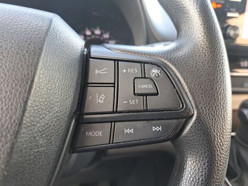 Used 2023 Toyota Sienna LE image 13