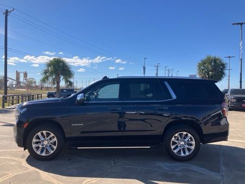 Used 2022 Chevrolet Tahoe Premier RWD image 4