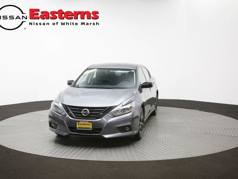 Used 2018 Nissan Altima 2.5 SR w/ SR Midnight Edition image 53