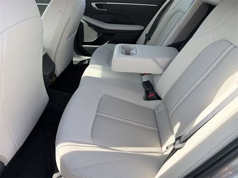 Used 2023 Hyundai Sonata SEL image 10
