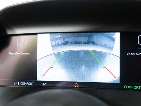 Used 2024 McLaren 750S image 34