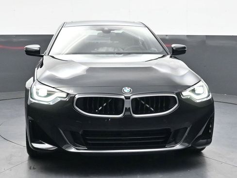 Used 2025 BMW 230i xDrive Coupe w/ Premium Package image 9
