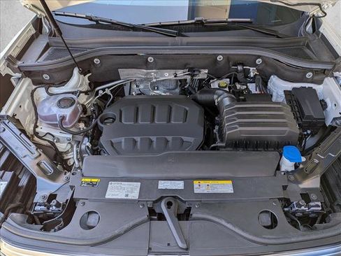 Used 2024 Volkswagen Atlas SE FWD image 25