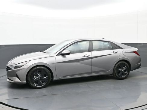 Certified 2023 Hyundai Elantra SEL image 6