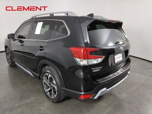 Used 2022 Subaru Forester Touring AWD/4WD image 7