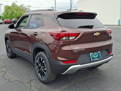 Certified 2023 Chevrolet TrailBlazer LT w/ Convenience Package AWD/4WD image 4