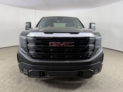 Used 2022 GMC Sierra 1500 Pro w/ Pro Value Package AWD/4WD image 2