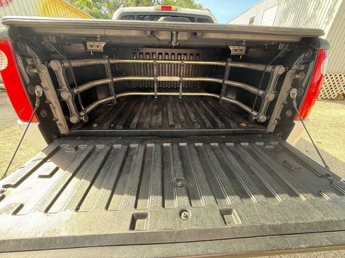 Used 2005 Ford Explorer Sport Trac XLT RWD image 8