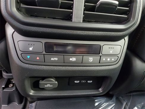 New 2026 Honda Ridgeline Black Edition image 11