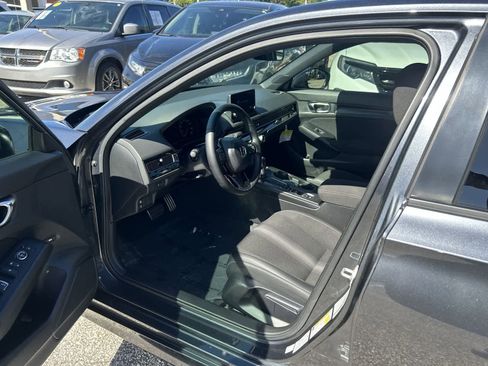 Used 2024 Honda Civic Sport image 10
