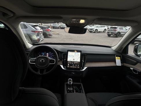 New 2026 Volvo XC90 B6 Plus w/ Protection Package Premier image 21