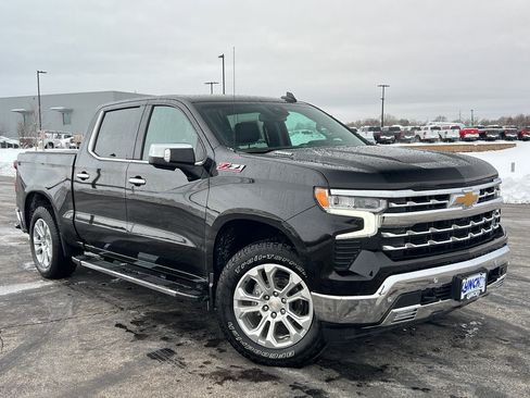 Used 2023 Chevrolet Silverado 1500 LTZ w/ Z71 Off-Road Package image 5