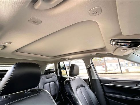 Certified 2022 Jeep Grand Cherokee Limited image 13