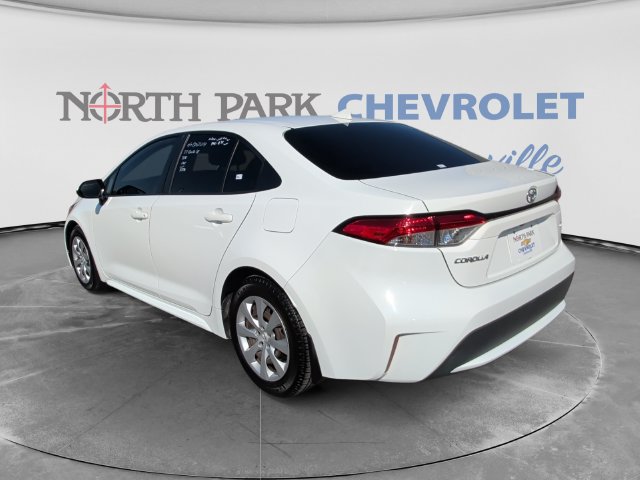 Used 2022 Toyota Corolla LE FWD image 5