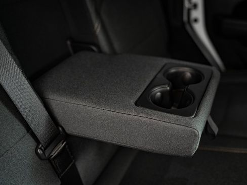 Used 2024 Jeep Wrangler Unlimited image 44