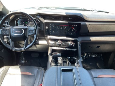 Used 2022 GMC Sierra 1500 AT4 w/ AT4 Premium Package AWD/4WD image 11