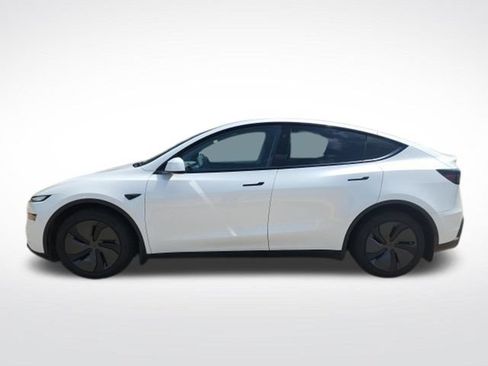 Used 2026 Tesla Model Y Long Range AWD/4WD image 4