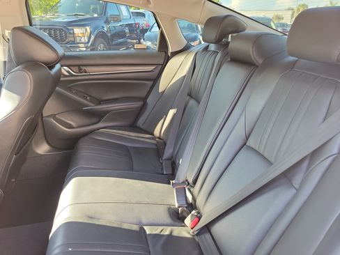 Used 2022 Honda Accord Touring image 17