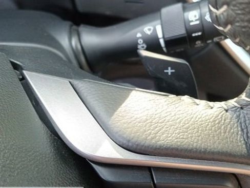 Certified 2025 Subaru Ascent Premium image 39