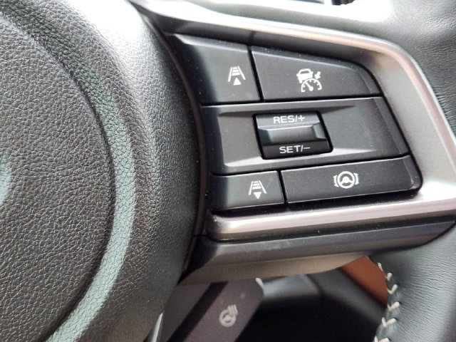 Certified 2025 Subaru Outback Limited AWD/4WD image 31
