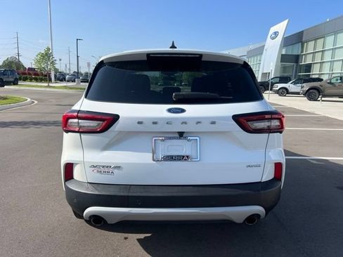 Used 2023 Ford Escape Active w/ Tech Pack #2 AWD/4WD image 6