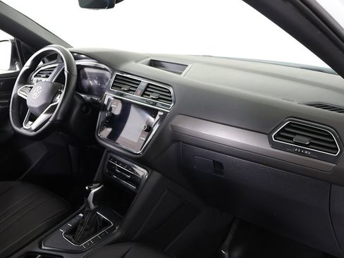 Used 2023 Volkswagen Tiguan SE R-Line FWD image 30