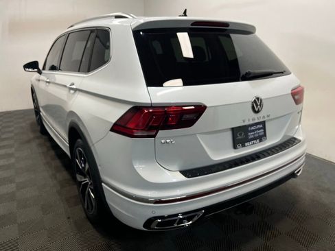 Used 2023 Volkswagen Tiguan SEL R-Line image 26