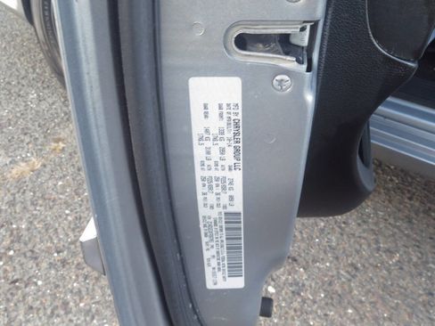 Used 2015 Dodge Grand Caravan R/T image 28