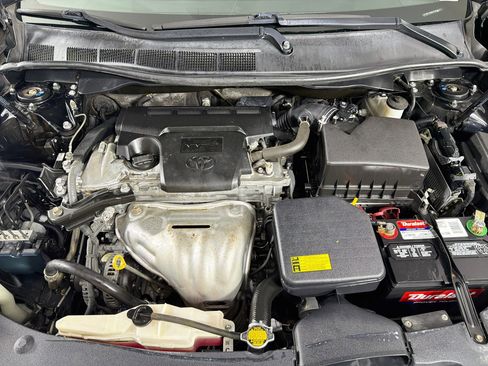 Used 2014 Toyota Camry SE FWD image 30