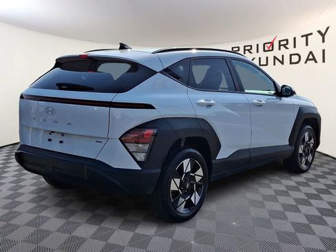 Used 2024 Hyundai Kona SEL AWD/4WD image 4