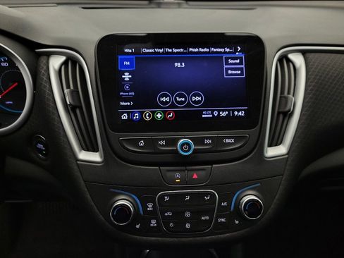 Used 2024 Chevrolet Malibu LT image 25