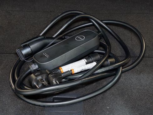 Used 2024 Nissan Ariya AWD image 6