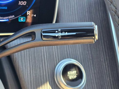 New 2026 Mercedes-Benz EQE 320 4MATIC Sedan image 35