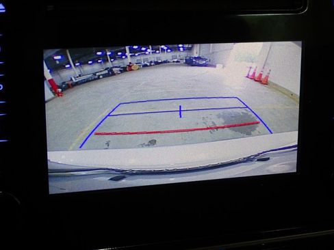 Used 2017 Toyota Corolla LE image 8