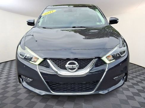 Used 2017 Nissan Maxima Platinum image 2