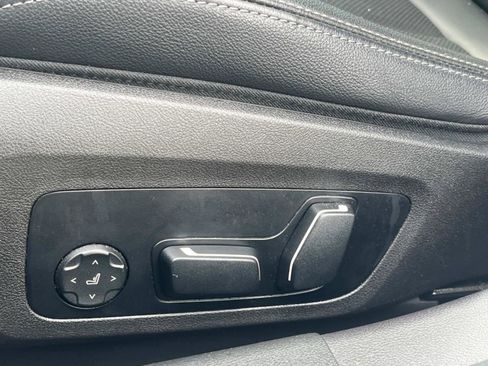 Used 2024 BMW 330e xDrive 330e xDrive Plug-In Hybrid AWD image 54