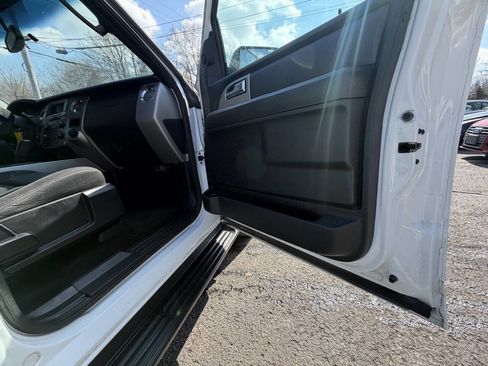 Used 2017 Ford Expedition EL XLT image 28