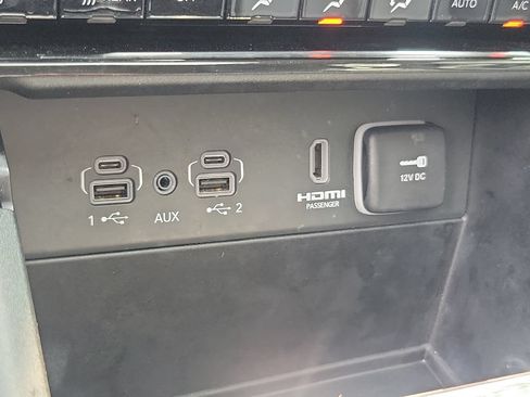 Used 2023 Jeep Grand Cherokee 4WD 4xe image 33