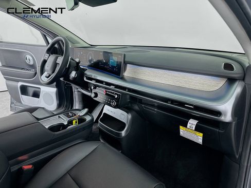 New 2026 Hyundai Ioniq 9 Limited AWD/4WD image 32