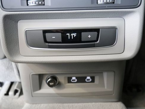 Used 2022 Audi Q7 3.0T Premium Plus w/ Premium Plus Package image 37