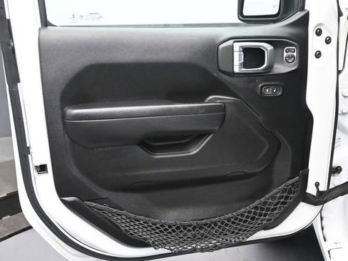 Used 2022 Jeep Wrangler Unlimited Sport AWD/4WD image 21