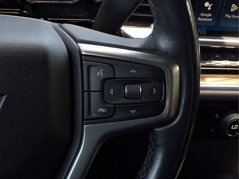 Used 2022 Chevrolet Silverado 1500 LT AWD/4WD image 12