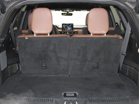 Used 2021 Lincoln Aviator Reserve w/ Equipment Group 201A AWD/4WD image 14