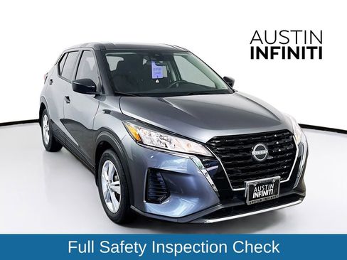 Used 2023 Nissan Kicks S image 1