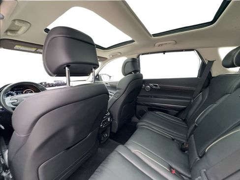 Used 2022 Genesis GV80 2.5T w/ Prestige Package 04 AWD/4WD image 25